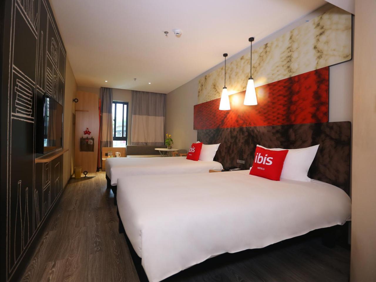 Ibis Haikou Injoy Plaza Hotel Zewnętrze zdjęcie