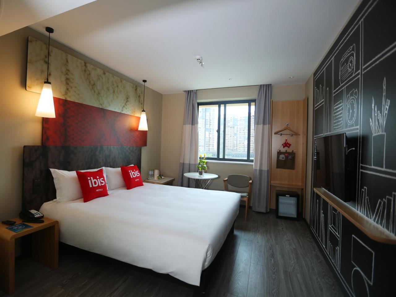 Ibis Haikou Injoy Plaza Hotel Zewnętrze zdjęcie