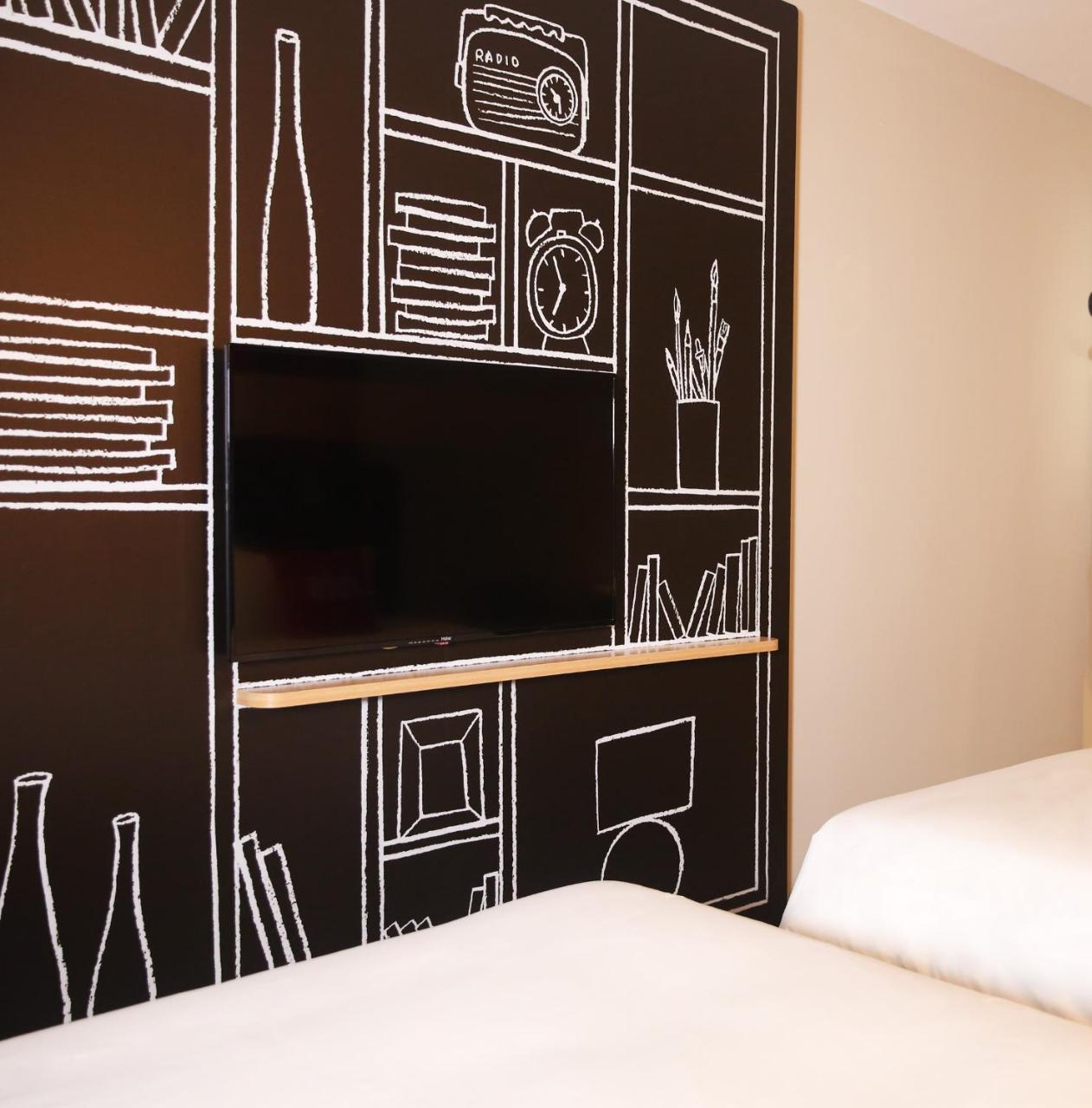 Ibis Haikou Injoy Plaza Hotel Zewnętrze zdjęcie