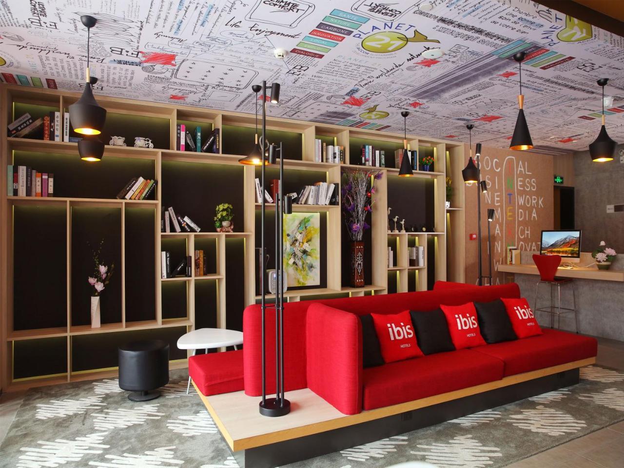 Ibis Haikou Injoy Plaza Hotel Zewnętrze zdjęcie